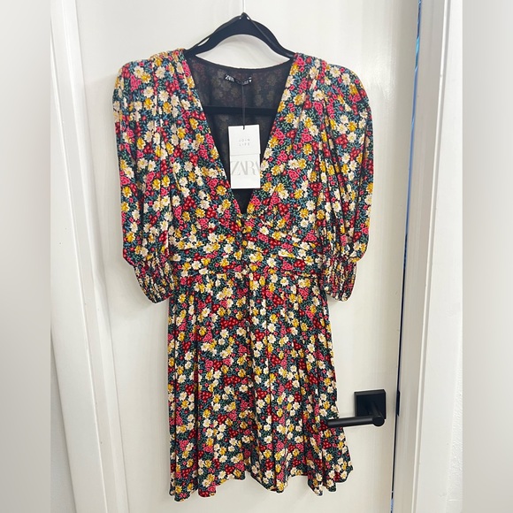 Zara Floral Print Shoulder Pad Dress. Small. NWT! - Picture 5 of 8